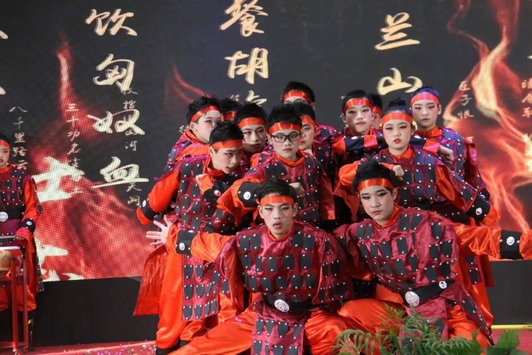 迷失在黑洞里